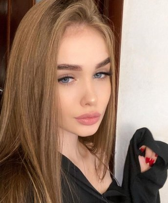 У меня большой выбор услуг: от классического секса до экзотического массажа. Я умею создавать атмосферу настоящего удовольствия. Гарантирую полную конфиденциальность. В моих отзывах ты найдешь только положительные эмоции от встреч со мной. Приглашаю тебя в мою уютную квартиру в центре Москвы для интимных утех. Фото настоящие! Давай воплотим все твои фантазии в реальность. Жду тебя в Москве! 😉 Мазелина